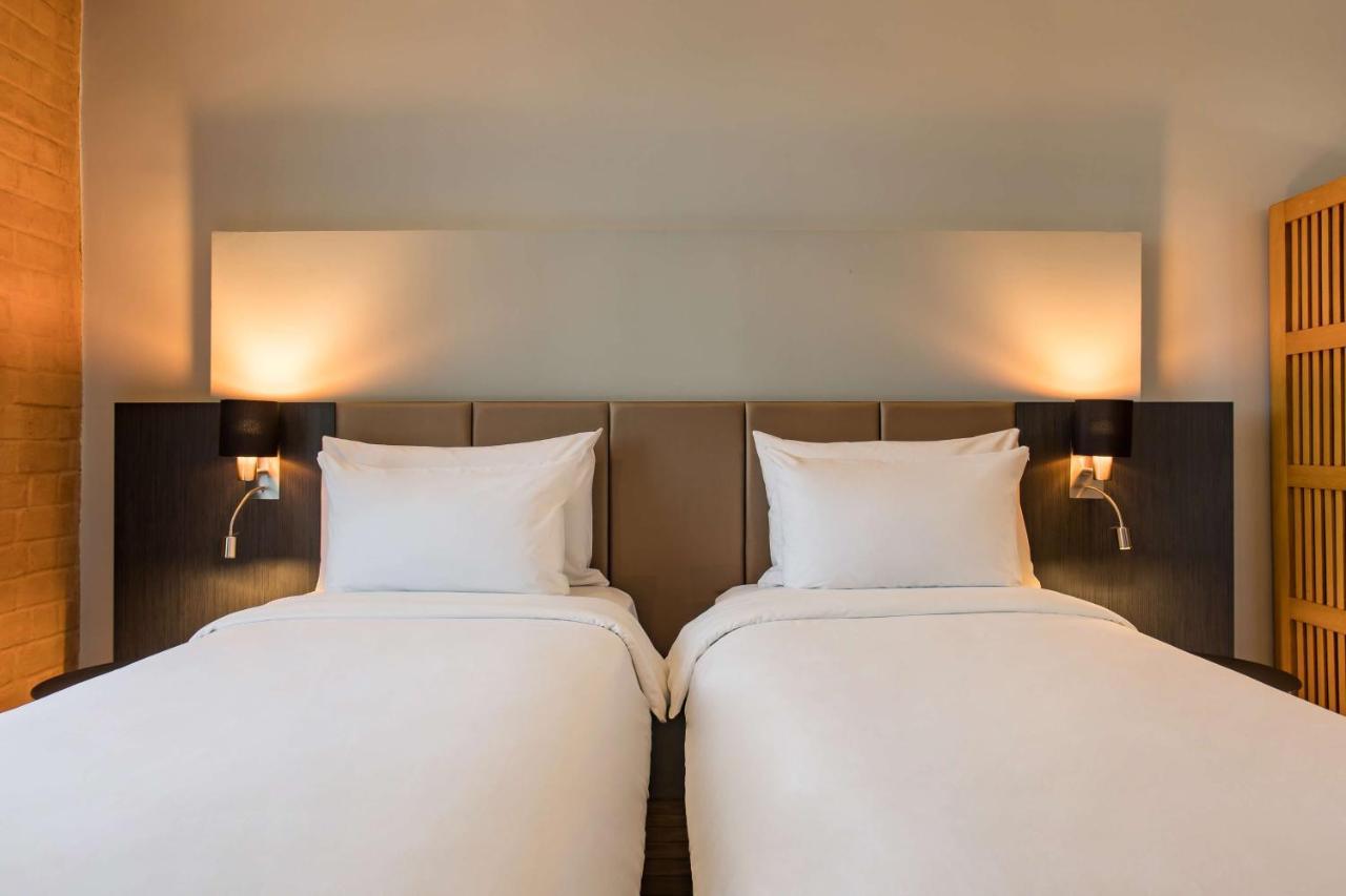 Radisson Hotel Tamboho Waterfront אנטננריבו מראה חיצוני תמונה