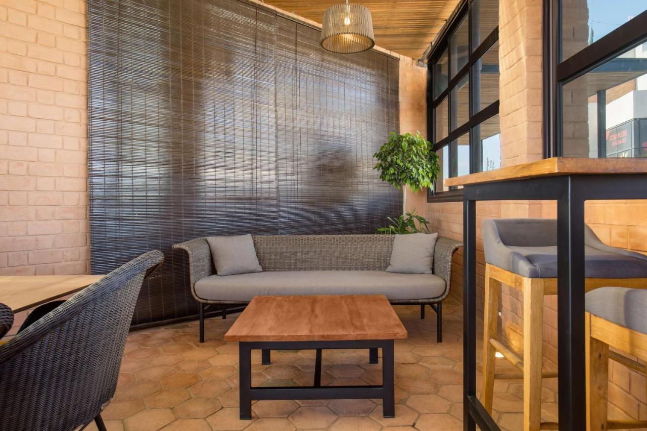 Radisson Hotel Tamboho Waterfront אנטננריבו מראה חיצוני תמונה