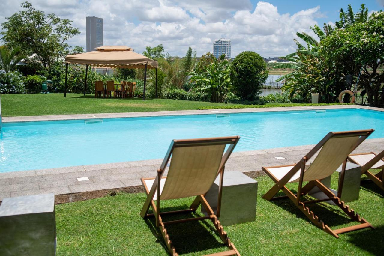 Radisson Hotel Tamboho Waterfront אנטננריבו מראה חיצוני תמונה