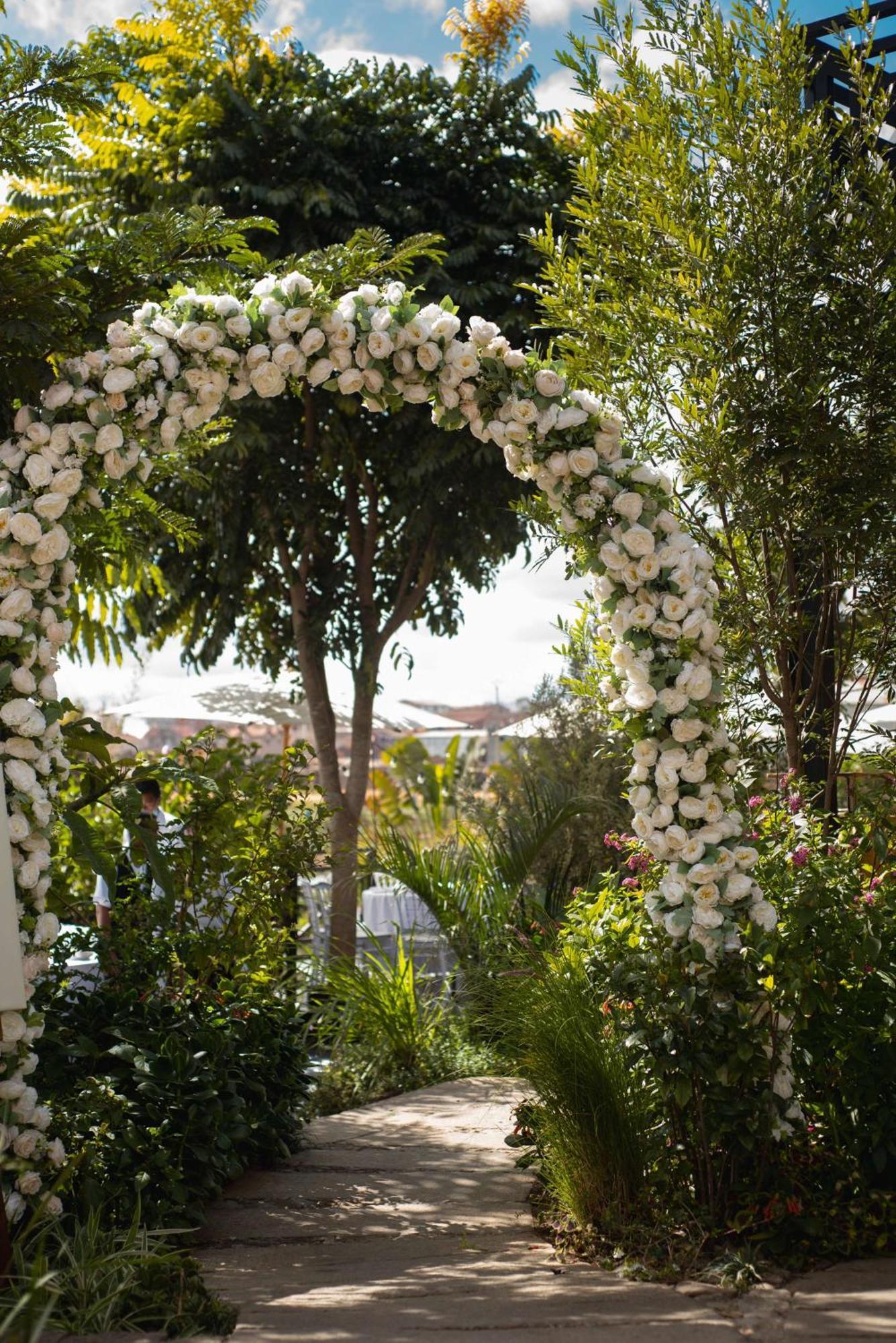 Radisson Hotel Tamboho Waterfront אנטננריבו מראה חיצוני תמונה