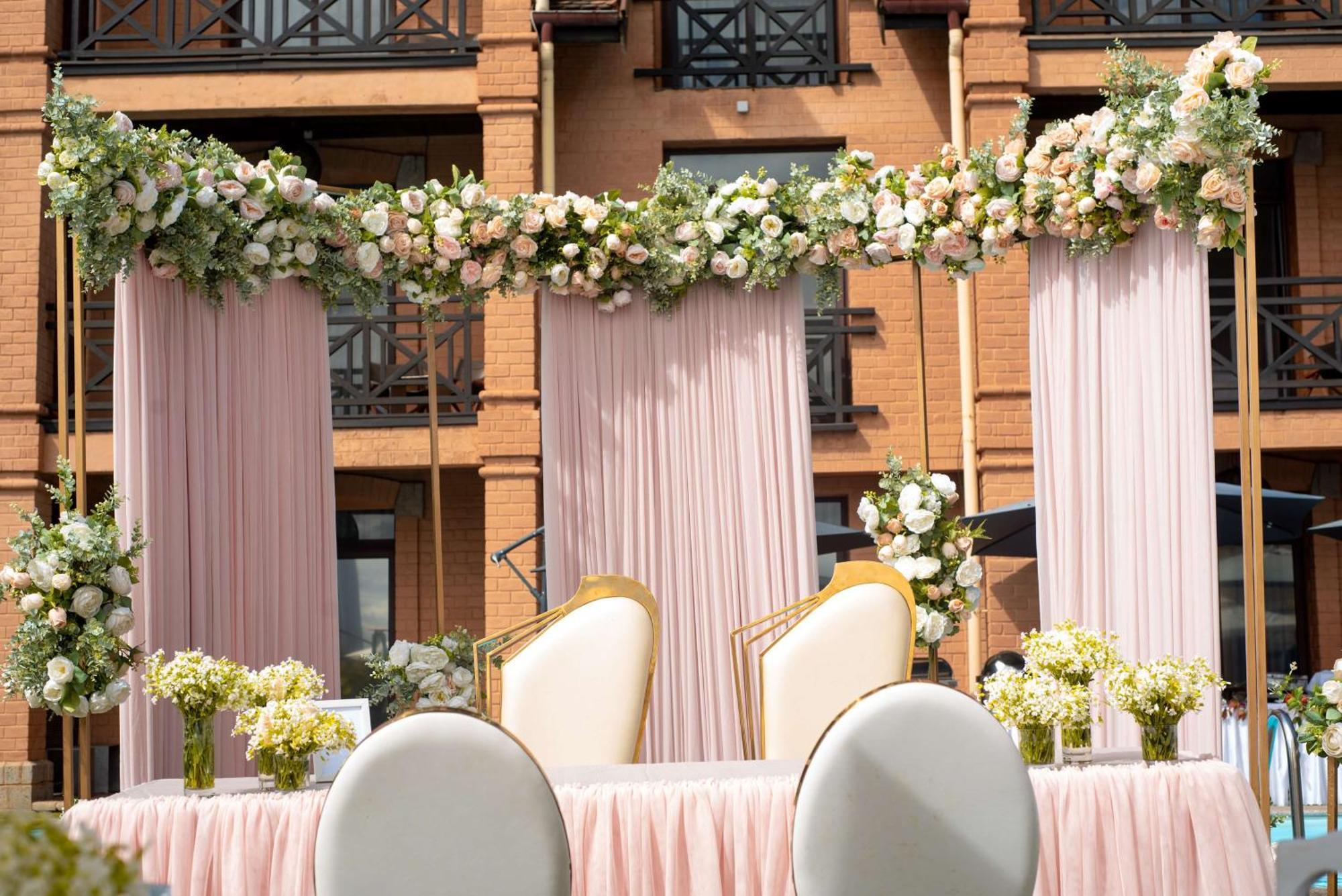 Radisson Hotel Tamboho Waterfront אנטננריבו מראה חיצוני תמונה
